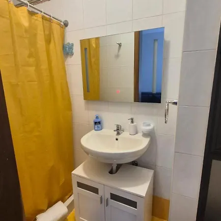 Spacious, One Bedroom Flat In An Amazing Location Lägenhet Is-Swieqi