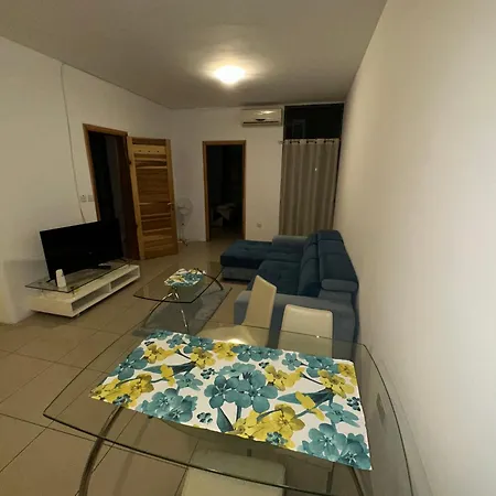 Apartment Spacious, One Bedroom Flat In An Amazing Location *