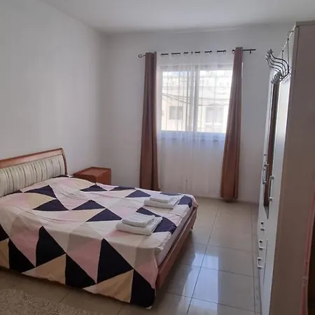 Spacious, One Bedroom Flat In An Amazing Location Is-Swieqi